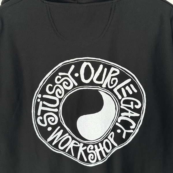 ブランドパーカー着用イメージ